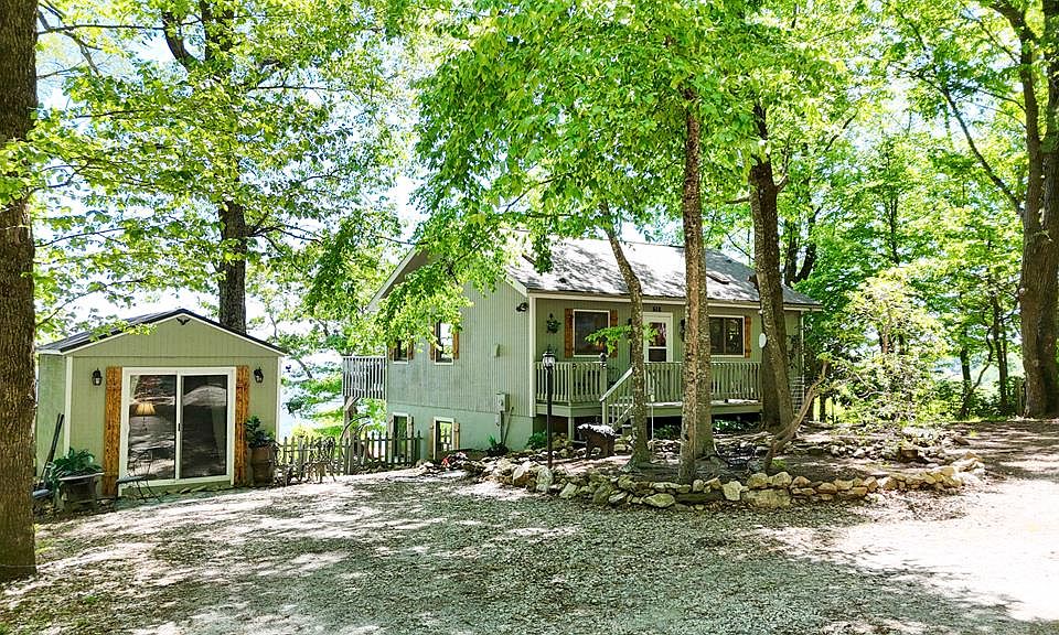 1st image of 518 Rhododendron Rd