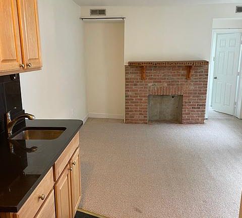 2nd image of 1307 Prince St #B