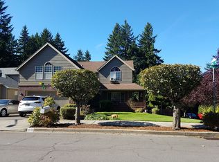 16105 Trail Dr, Oregon City, OR 97045