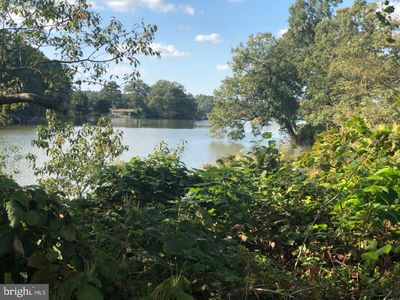 4 Lee Point Ct, Hague, VA, 22469