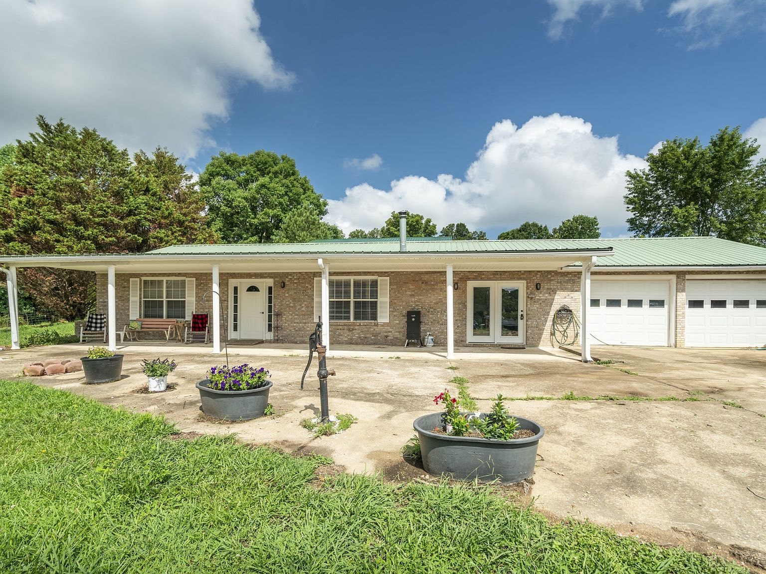 221 Maple Springs Ln, Lawrenceburg, TN 38464 MLS 2569065 Zillow