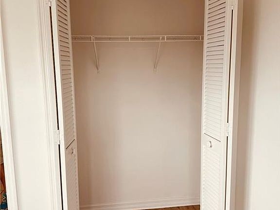 4th image of 601 Centre Ct SW APT 202