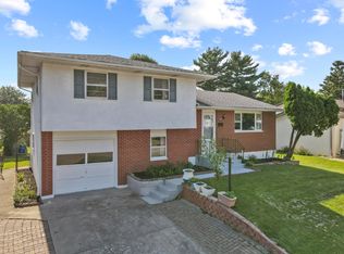 5049 Almont Dr, Columbus, OH 43229