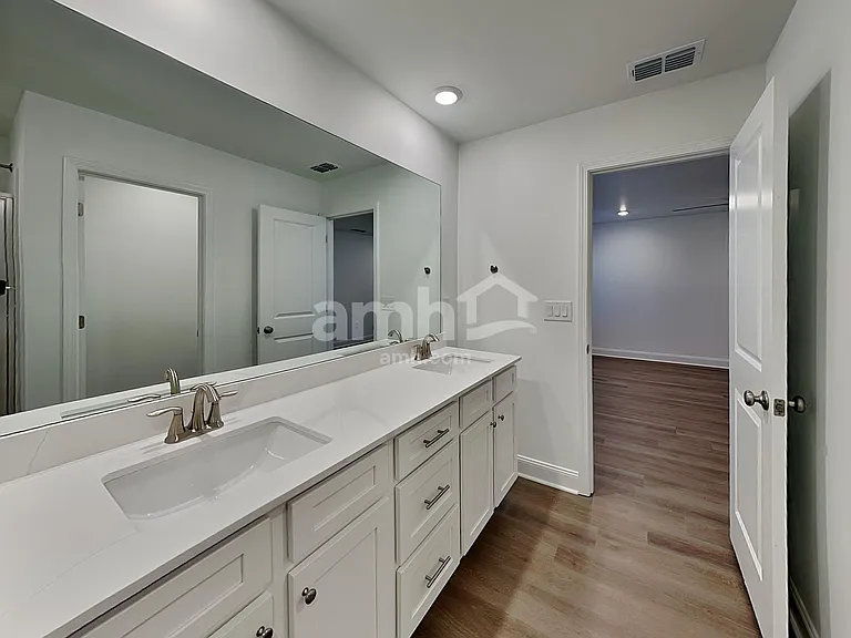 965 Carnelian Ln — Photo 10