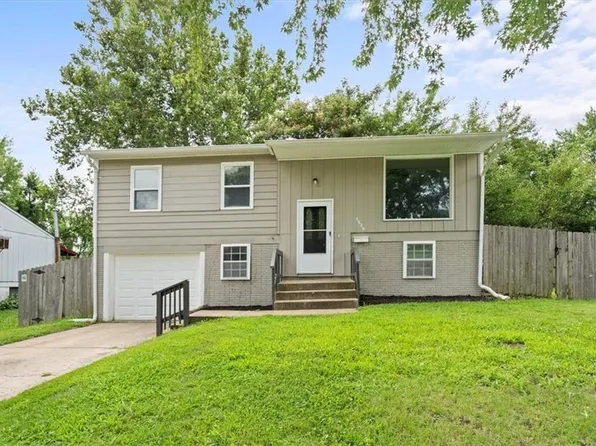 8629 E 96th Ter, Kansas City, MO 64134