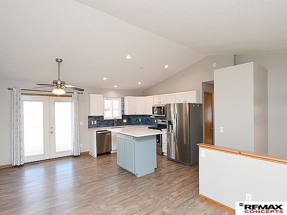 5th image of 1630 Prairie Ln