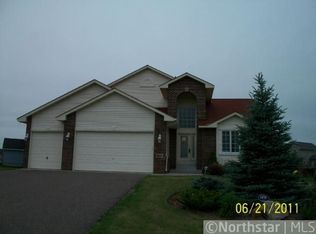 10501 Regent Ave N, Brooklyn Park, MN 55443