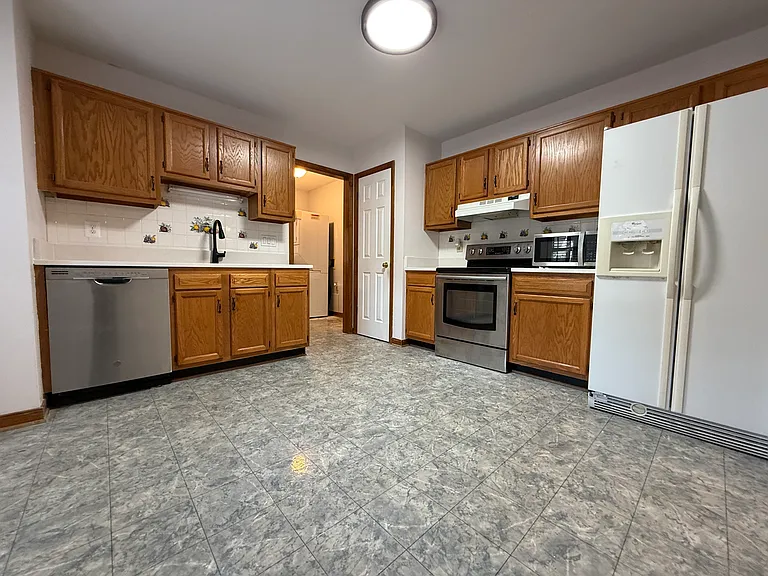 13705 Nashua Pl — Photo 5