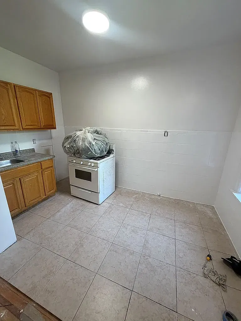8817 Bay Parkway — Photo 2