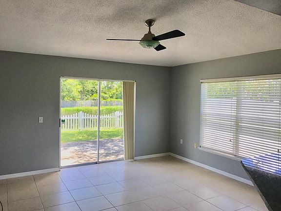4th image of 12485 Woodbury Cove Dr