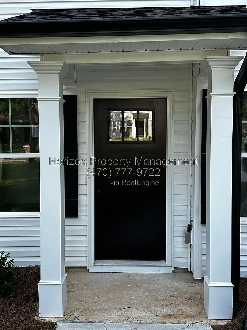 2 bed, 2.5 bath, 1264 sqft, $2,025 — Photo 2