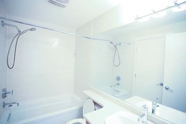 13468 King George Blvd #1XX — Photo 8