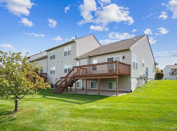 5th image of 1575 Myrica Ln