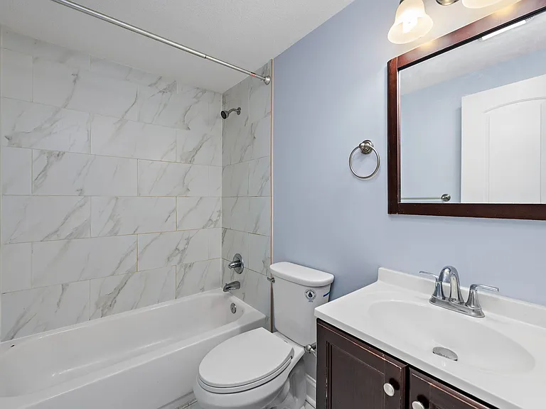 4544 Summit St — Photo 94