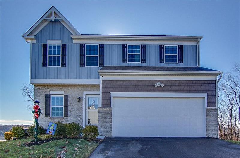 1st image of 217 Horse Shoe Dr