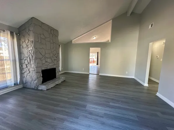 1328 Stringfellow Ct, Virginia Beach, VA 23464