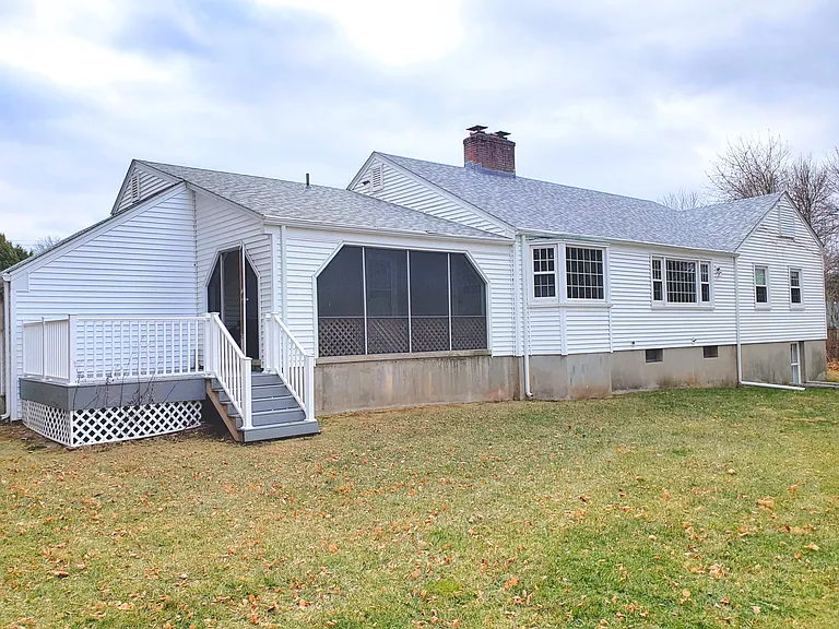 25 Saddle Ridge Dr — Photo 2