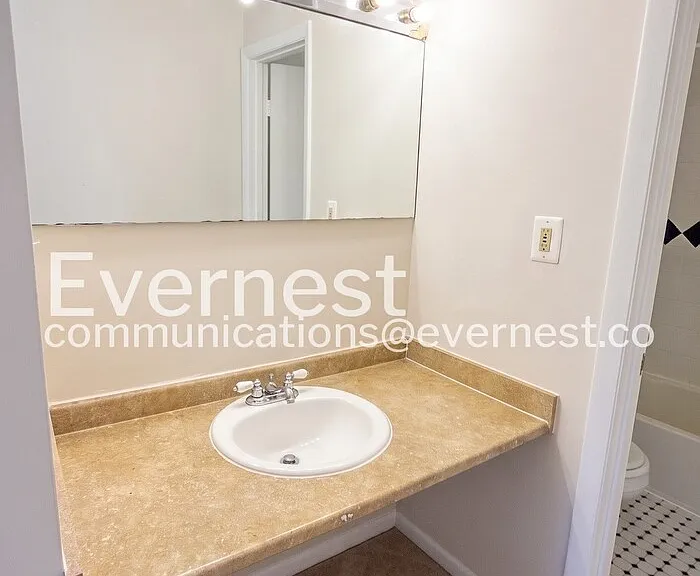 2325 McClellan Ct — Photo 18