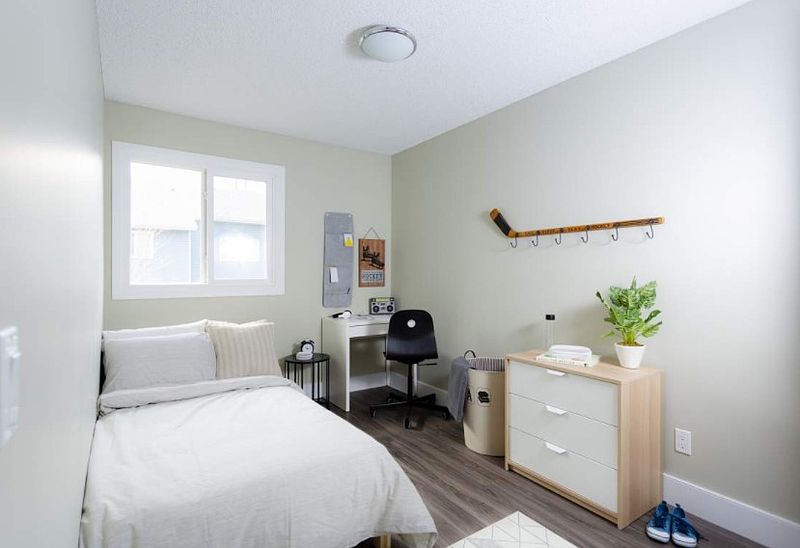 Calgary Townhouse for rent - 3 Bedrooms — photo 6