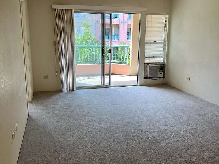 1090 Ala Napunani St #205 — Photo 3