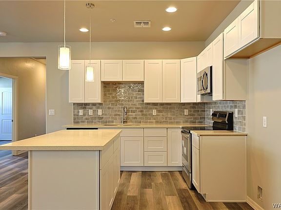 4th image of 3422 Mulberry Lane