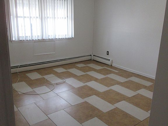 2nd image of 3643 Bronxwood Ave Floor 2