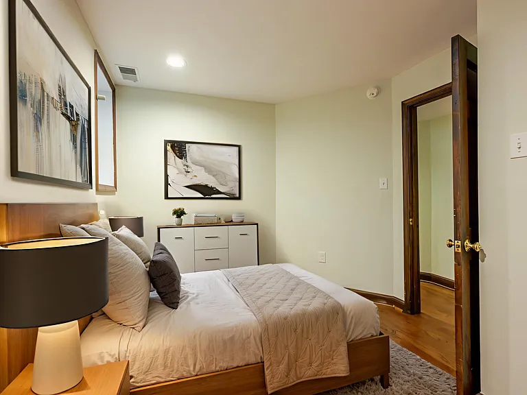 300 F St NE #BASEMENT — Photo 7