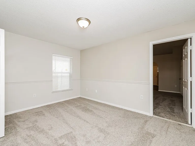 12814 Lake Vista Dr — Photo 13