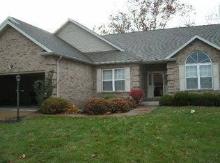 58063 Heritage Pointe Dr, South Bend, IN 46619