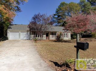 215 Apple Branch Dr, Woodstock, GA 30188
