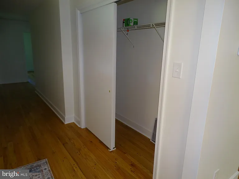 449 E Street Rd — Photo 30