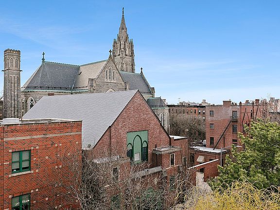 5th image of 759 President St #4BC