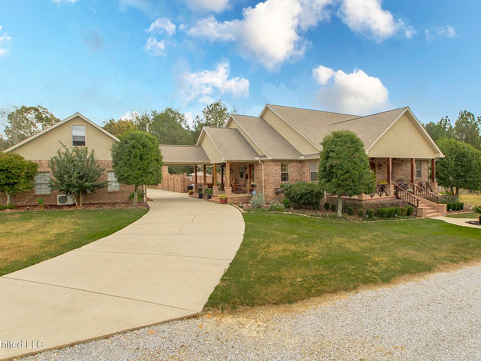 1st image of 22 Blueberry Ln