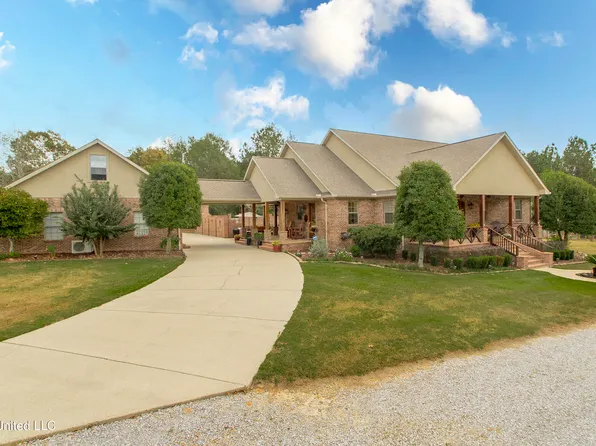22 Blueberry Ln, Ellisville, MS 39437