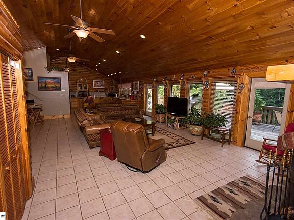 4th image of 2871 Price House Rd