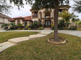 306 Bordeaux Dr, Laredo, TX 78041