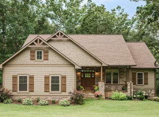 35 Windfield Cir, Blue Ridge, GA 30513