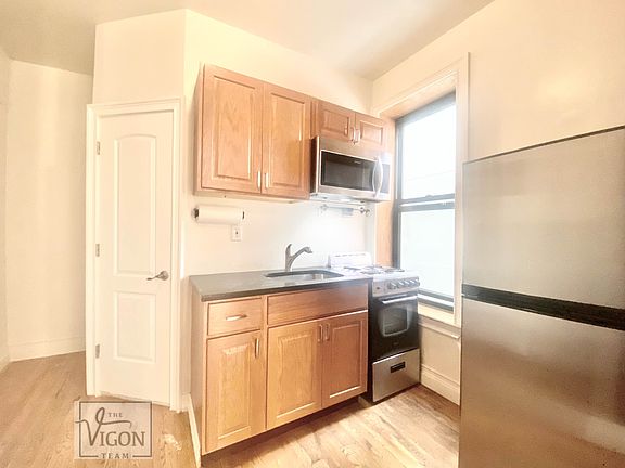 2nd image of 328 W 44th St APT 56