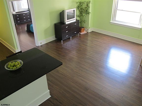 3rd image of 2721 Boardwalk #409