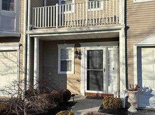 22 Picket Pl, Freehold, NJ 07728