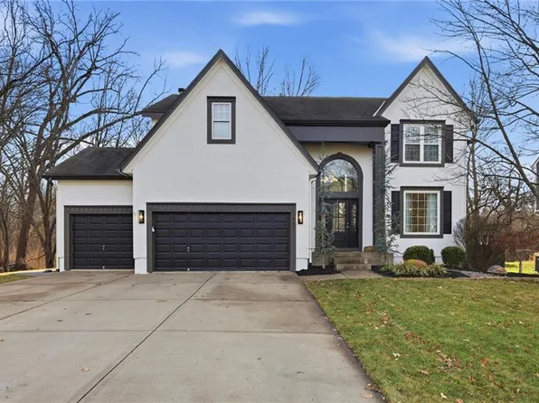 5941 W 153rd St, Overland Park, KS 66223