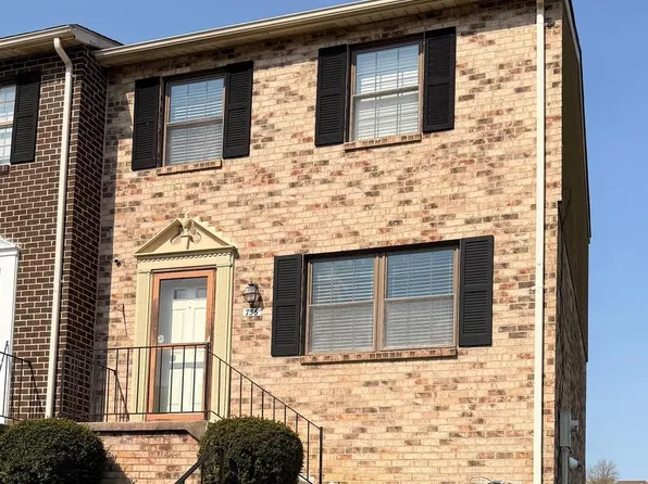 756 Wilton Farm Dr, Baltimore, MD 21228