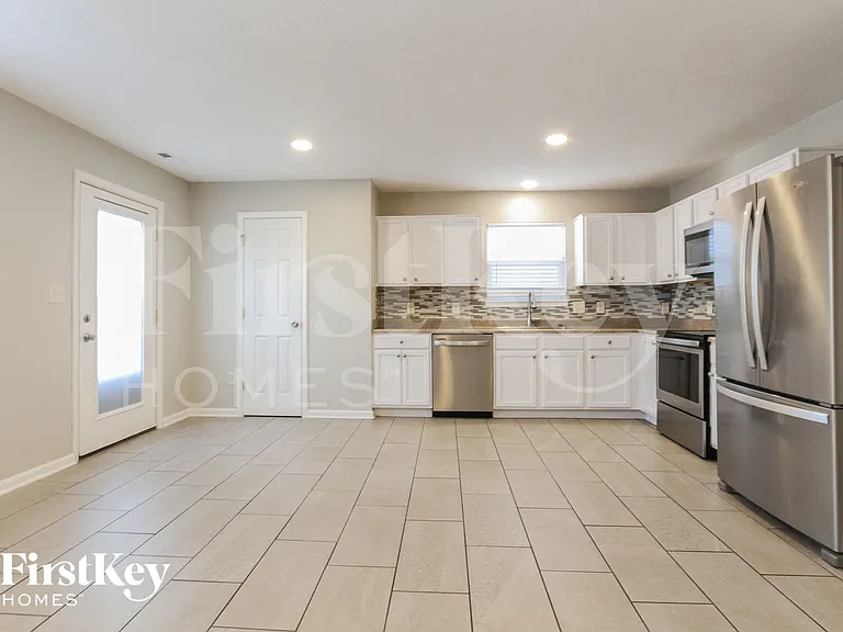 235 Heartwood Hl — Photo 6