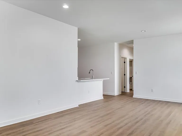 2704-100 S Zulu St — Photo 8