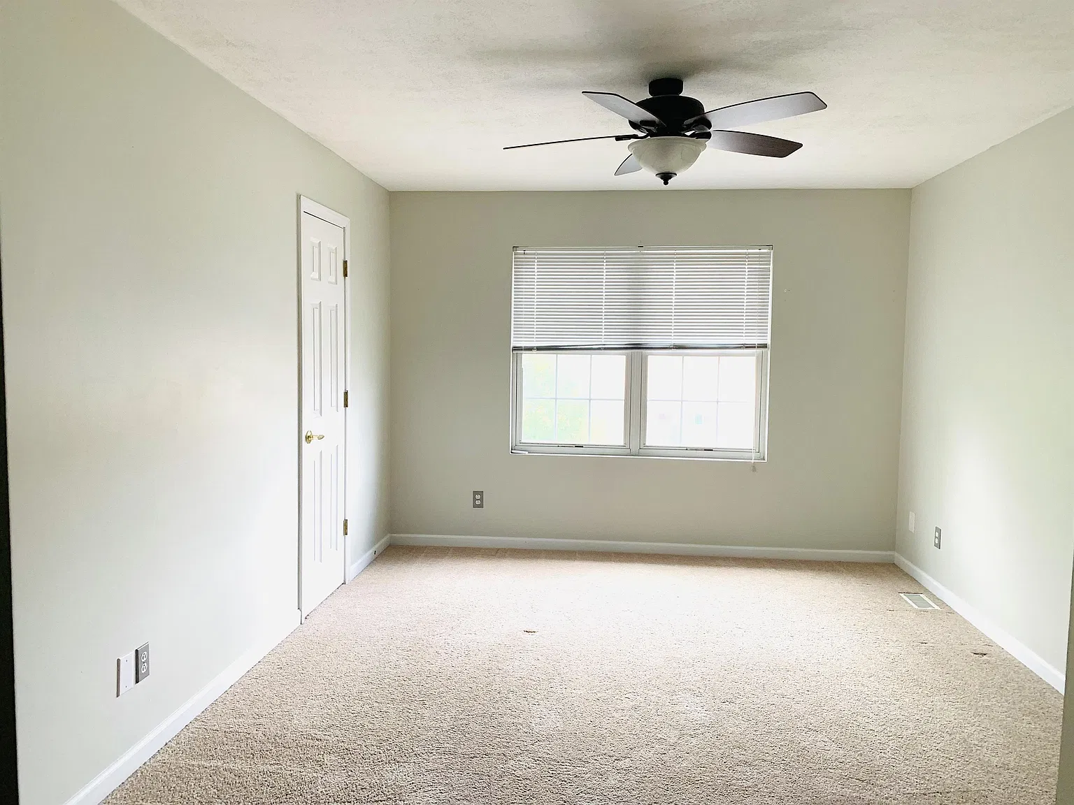 3985 S Cramer Circle - 0 — Photo 2