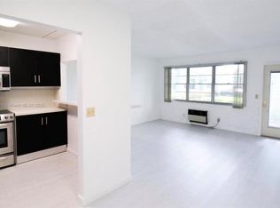 319 Newport Ct #V, Deerfield Beach, FL 33442