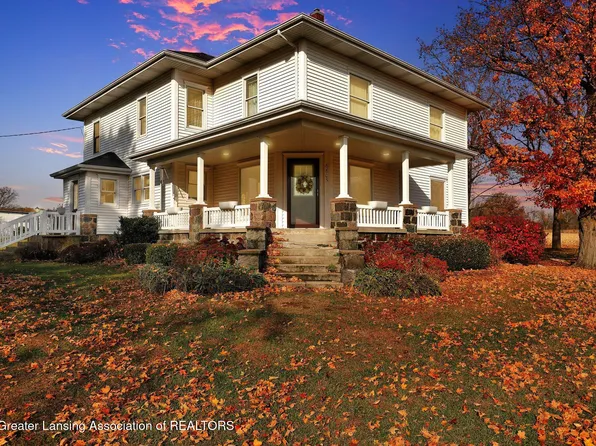 6605 N Ionia Rd, Vermontville, MI 49096