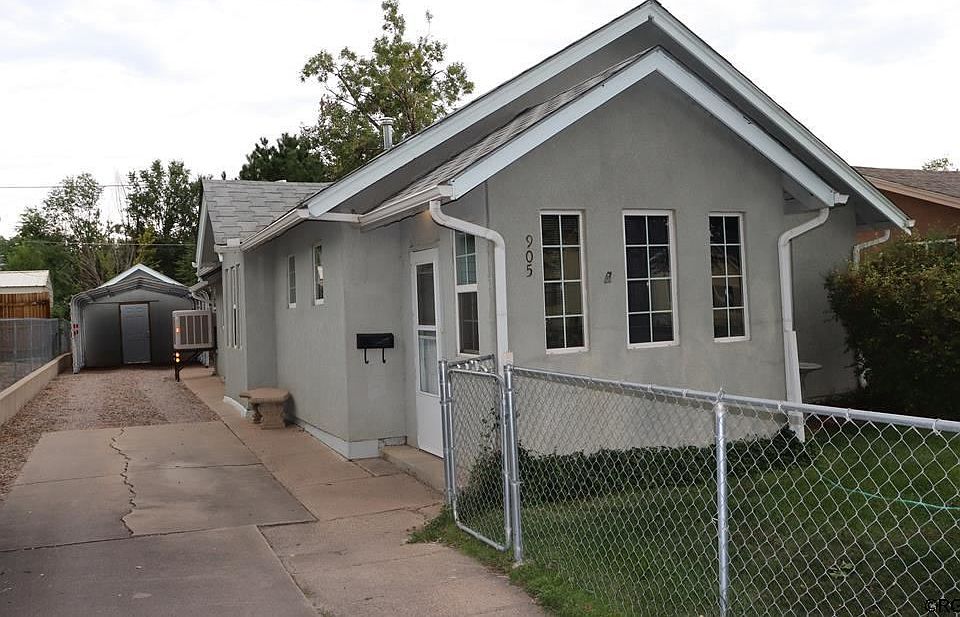 1st image of 905 Whipple Ave