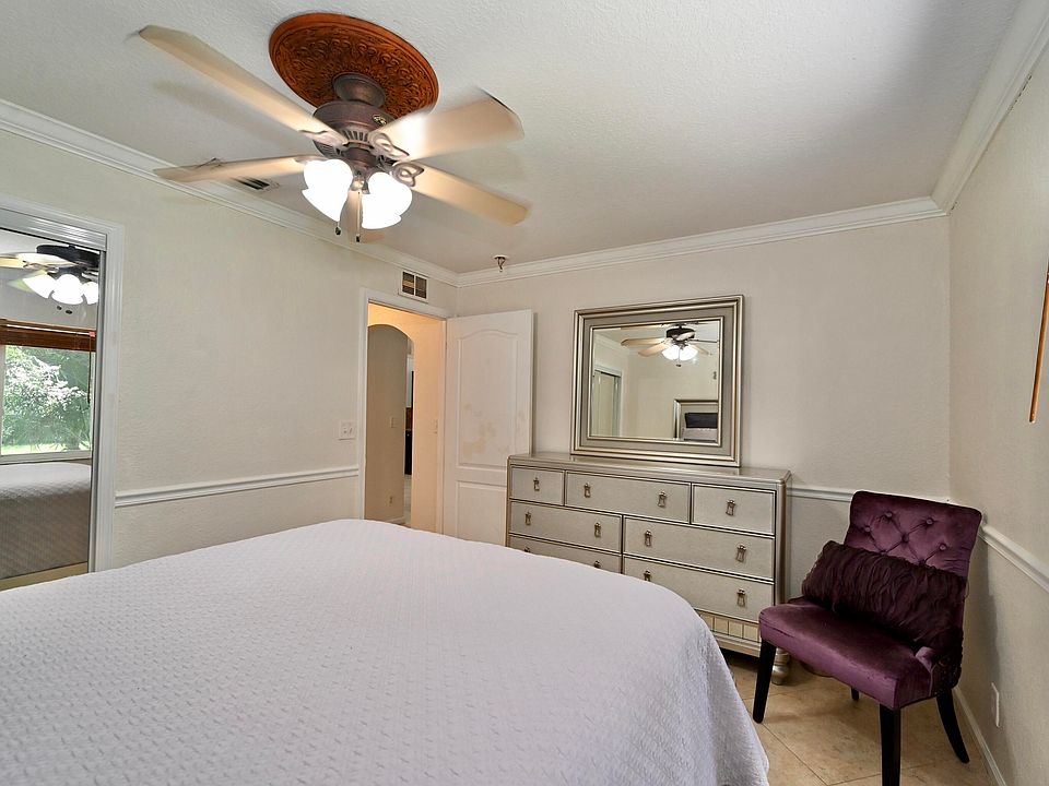 1st image of 16064 Hamlin Boulevard