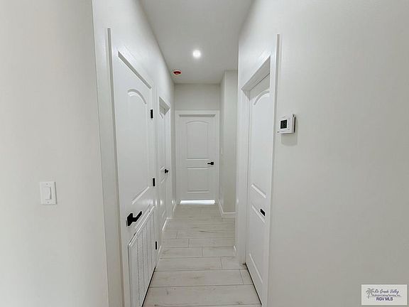 4th image of 408 Faith Dr